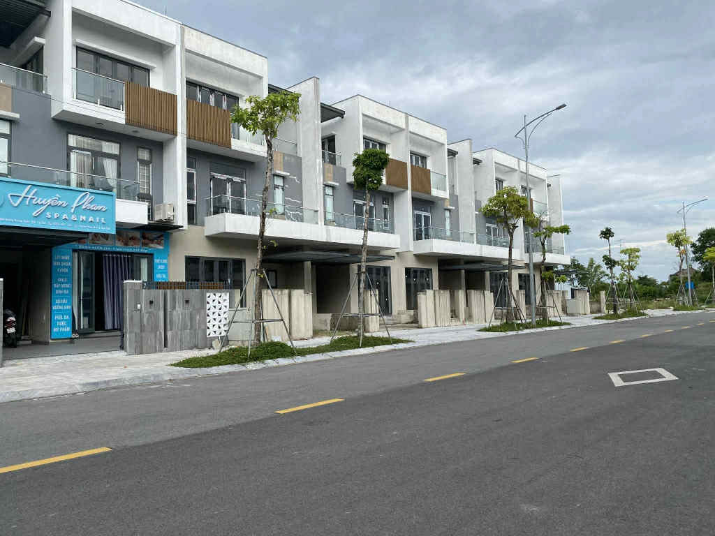 🏘️ NHÀ PHỐ LIỀN KỀ – BGI TOPAZ CITY CORE – HUẾ