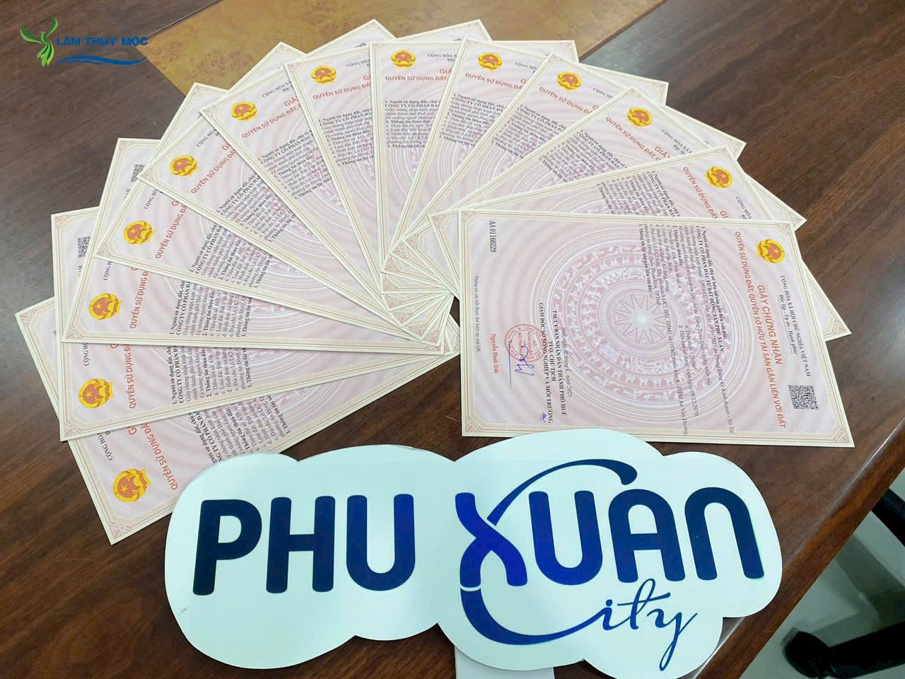 Nhà 4 tầng, 126m² mặt tiền 13.5m tại Phú Xuân City, giá 8 tỷ.