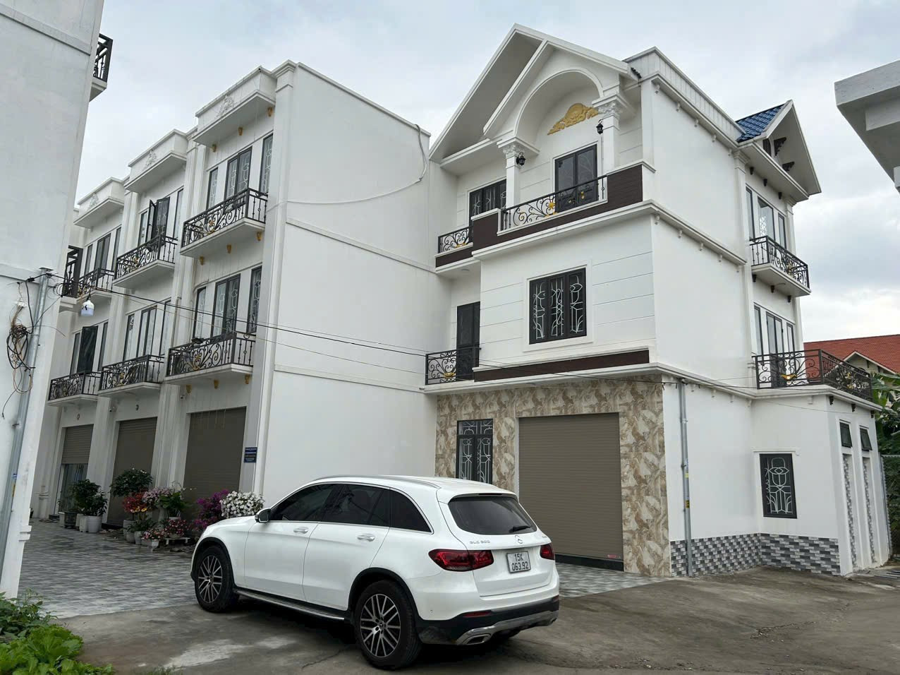 Chỉ 25xxtr có căn vina 3 tầng xây mới độc lập gần đường Wonldbank, kCN Tràng Duệ An dương 🗼Vị trí Nhà Tại Hòa nhất Đặng Cương An Dương. 🚓 Ngõ ô tô đỗ tận cửa quay đầu thoải mái  👉🏻Công năng: Đủ dùng cho 1 gia đình 6 -8 người  👉🏻 Vị trí : Cách trung tâm th