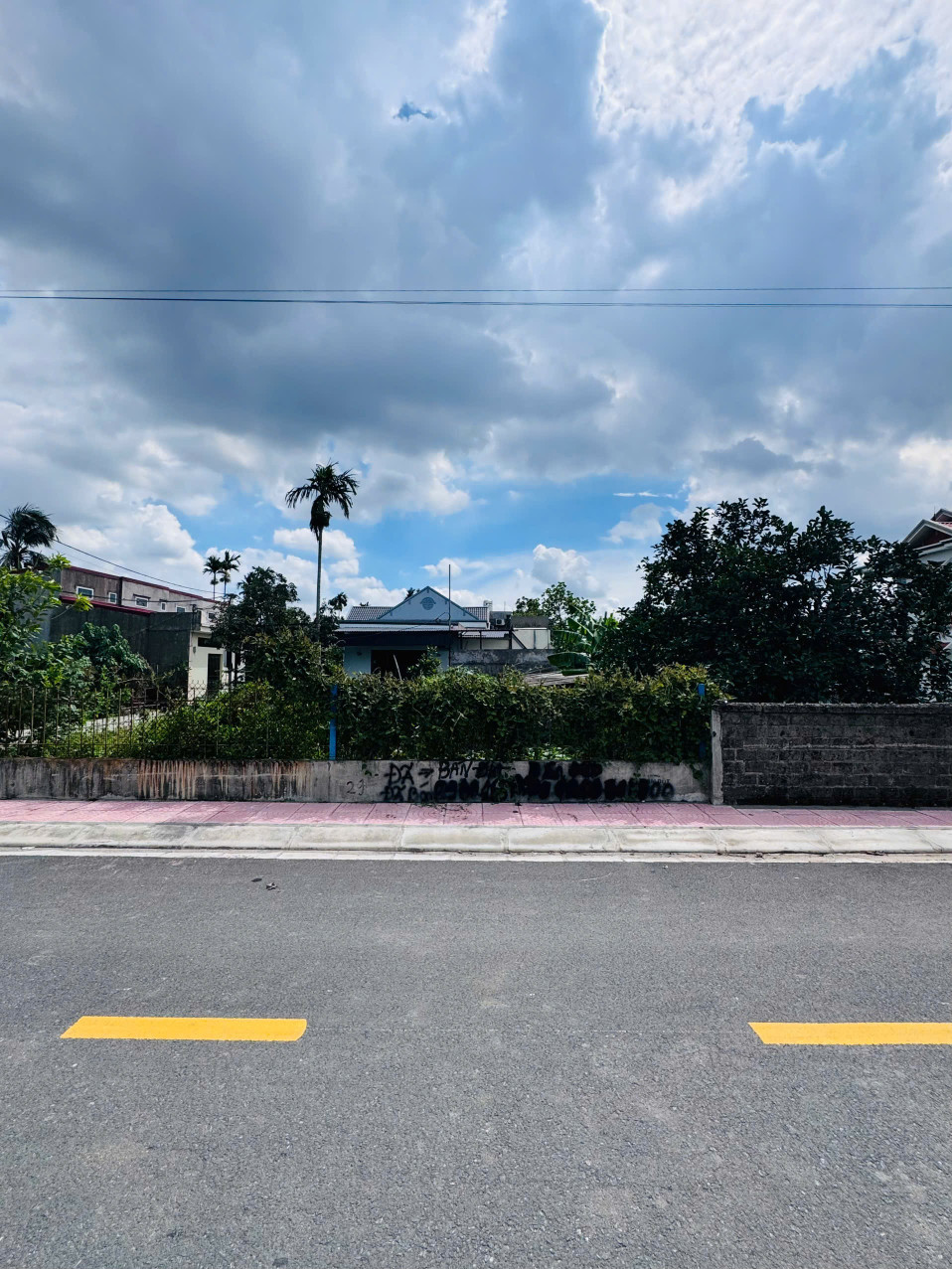 Bán đất 72,5m² ngang 4,5m. mặt đường Lương Mỹ rộng 7m. giá 2.22 tỷ Phường An Dương( Nam Sơn). liên hệ 0362558882