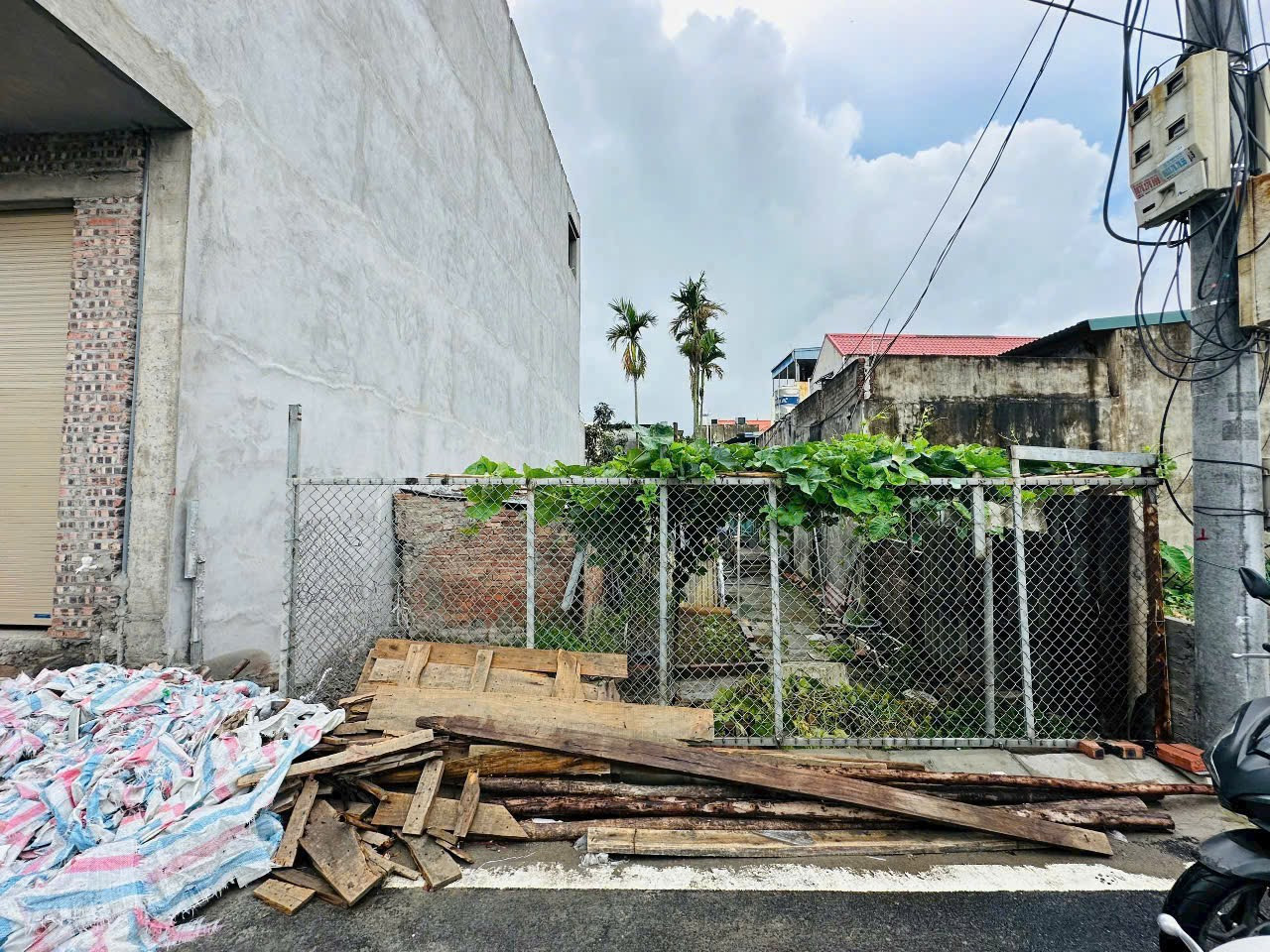 Bán đất 79.8m² ngang 4,65m . đường nhựa 7m .giá 3.18 tỷ Phường An Dương,. Nam Sơn cũ. liên hệ 0362558882