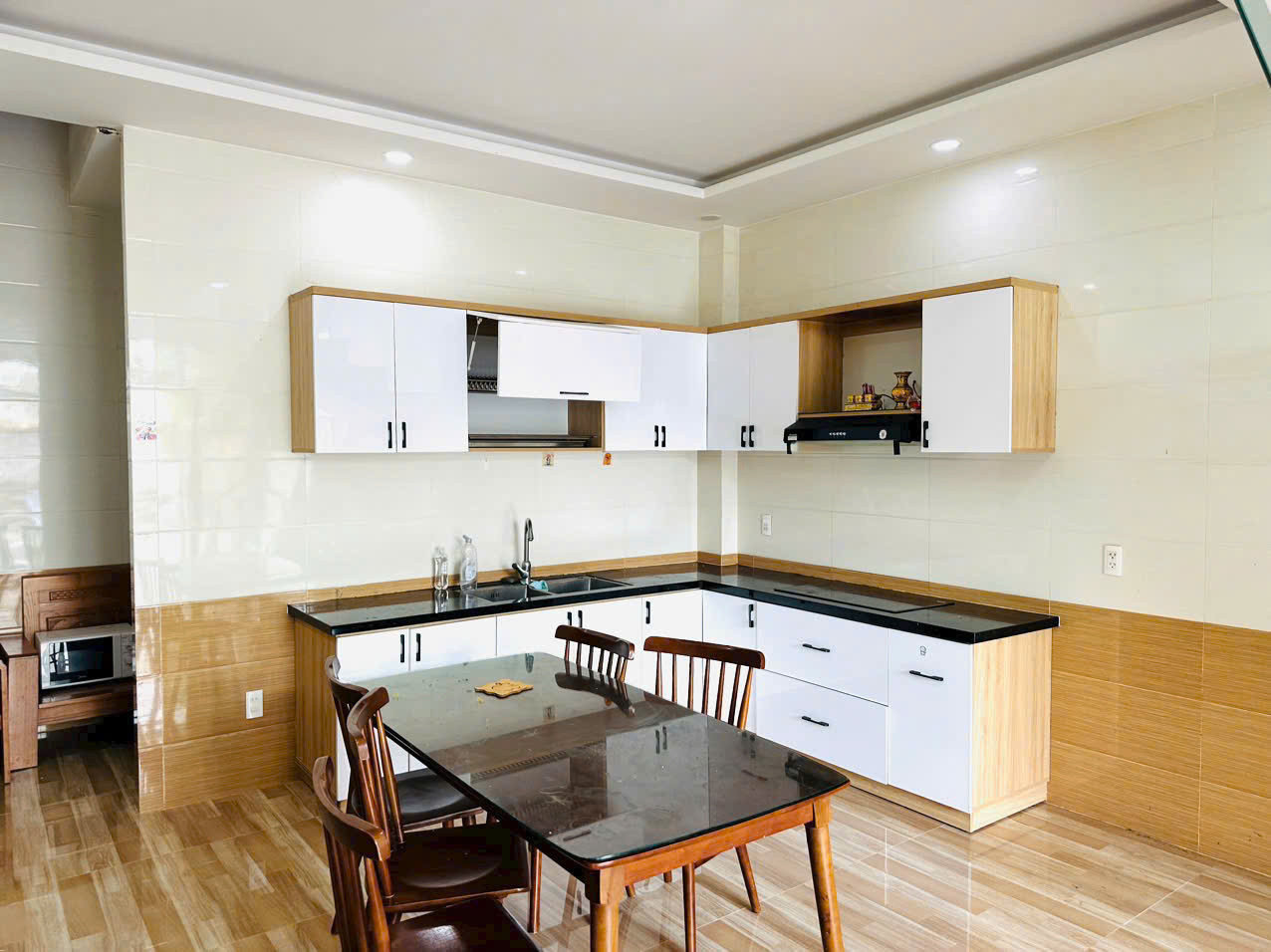 NHÀ 3 TẦNG KIÊN CỐ - MẶT TIỀN NGUYỄN ĐÌNH - ĐẦU TƯ ĐỈNH giá chỉ 6.1 tỷ