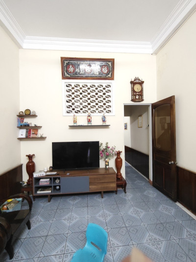 ► Mặt Tiền Nguyễn Công Trứ, đường 10.5 thẳng xuống Biển, 325m2, ngang 7.7m, 2 mặt thoáng, 90tr/m2