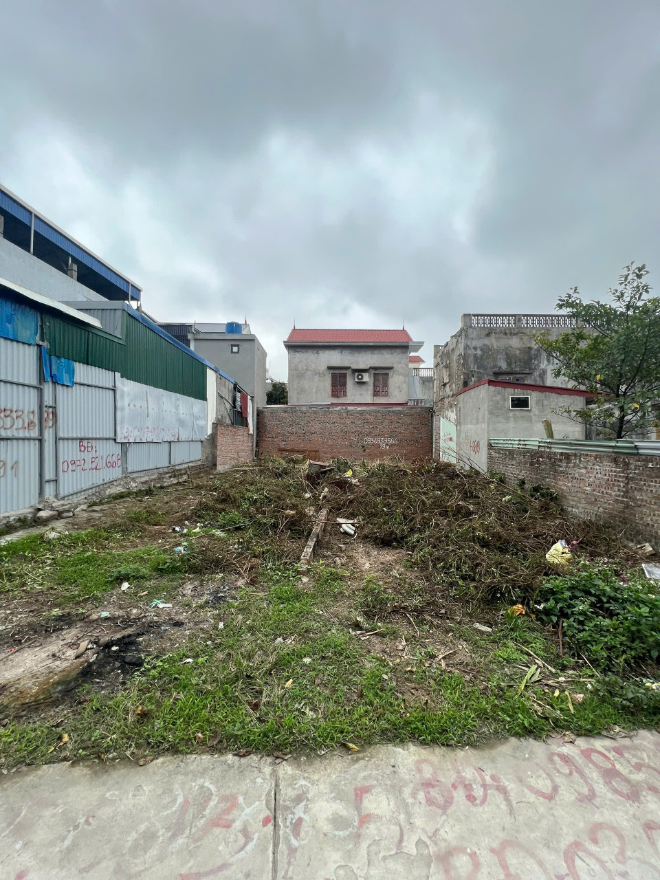 Bán đất 79m² ngang 4,6m. đường thông 3m. giá 2.38 tỷ Phường An Hải(An Đồng). liên hệ 0362558882