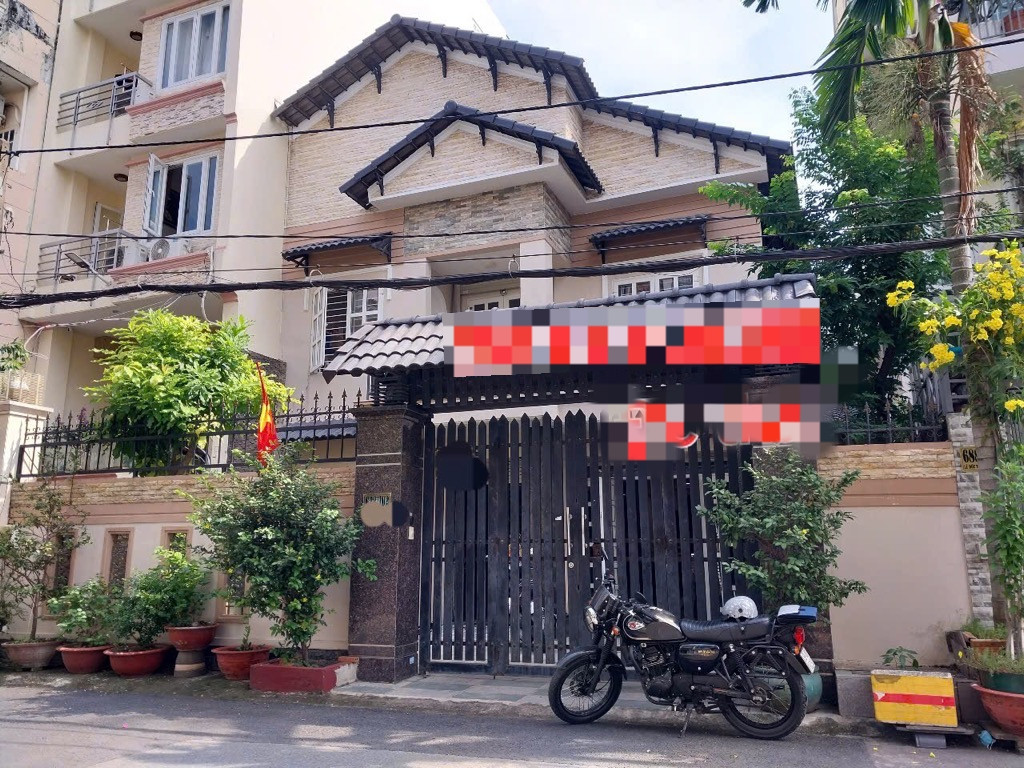 Bán Biệt Thự - DT 210m² , ngang 10m giá 23.1 tỷ Phường 15 , Gò Vấp.