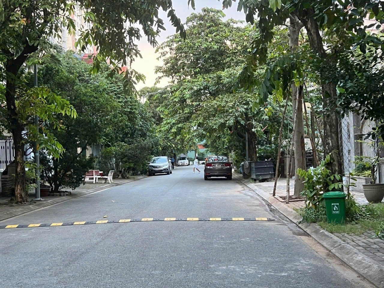 BDS HVL CG: LÔ C6 14x18M= 252M2 NGAY CỔNG DECAPELLA Q2 GIÁ 63 TỈ