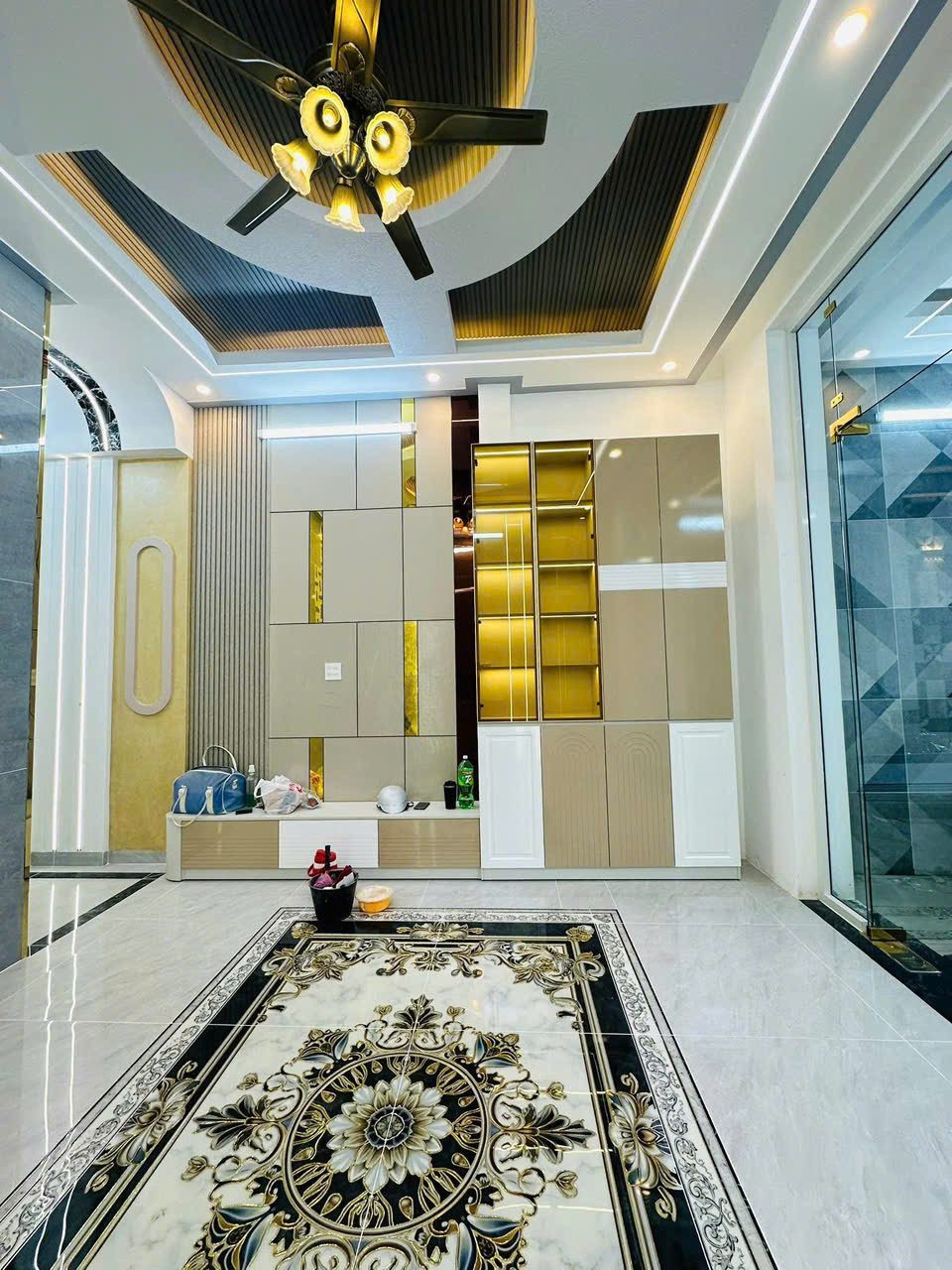 Nhà 1 Trệt 1 Lầu Xây Mới - Tân Cổ Điển Siêu Đẹp - Đường Tú Xương KDC Hồng Phát An Binh CT