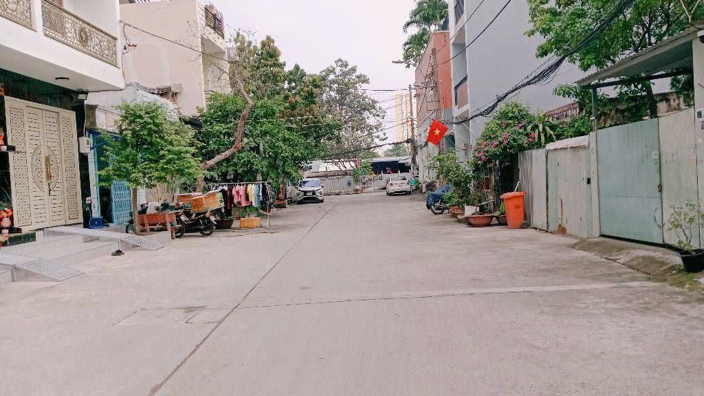 Bán Đất Tặng Nhà C4 Tiện Xây Mới - Đường 12m - Nguyễn Quý Yêm Khu Tên Lửa - SHR - NHỉnh 5 Tỷ TL