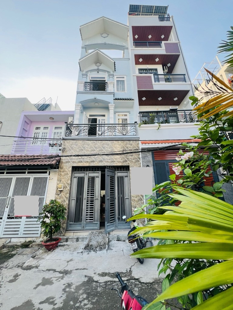 Nhà 4 Tầng - Hẻm 6m, DT: 4x17=68m² giá 7 tỷ Phường BTĐB, Bình Tân.