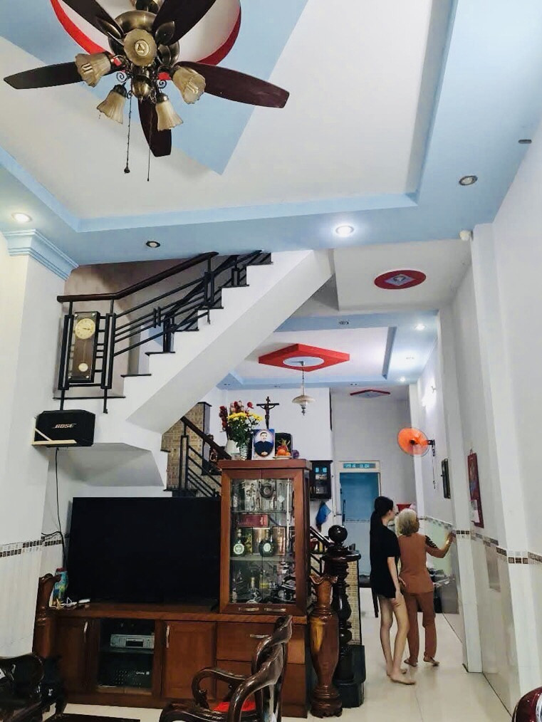 Chỉ 5.3 Tỷ Sở Hữu Ngay Nhà 4 Tầng,60m2,Nhà Đẹp Ở Ngay,Võ Văn Kiệt,P.An Lạc(BT102)