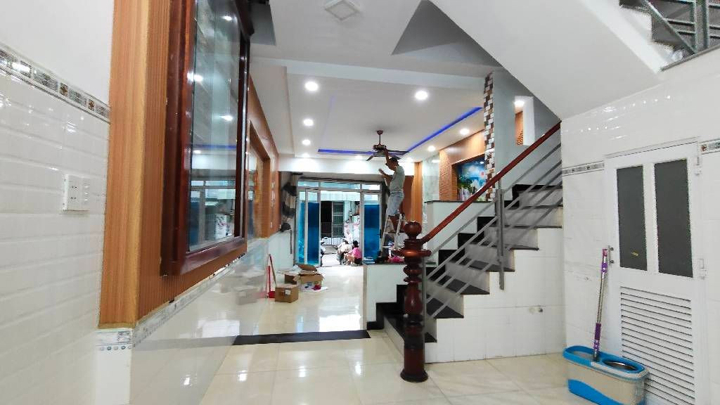 BÁN NHÀ NGUYỄN QUÝ YÊM 68M2 4 PHÒNG NGỦ 5.5 TỶ HẺM XE HƠI AN LẠC BÌNH TÂN