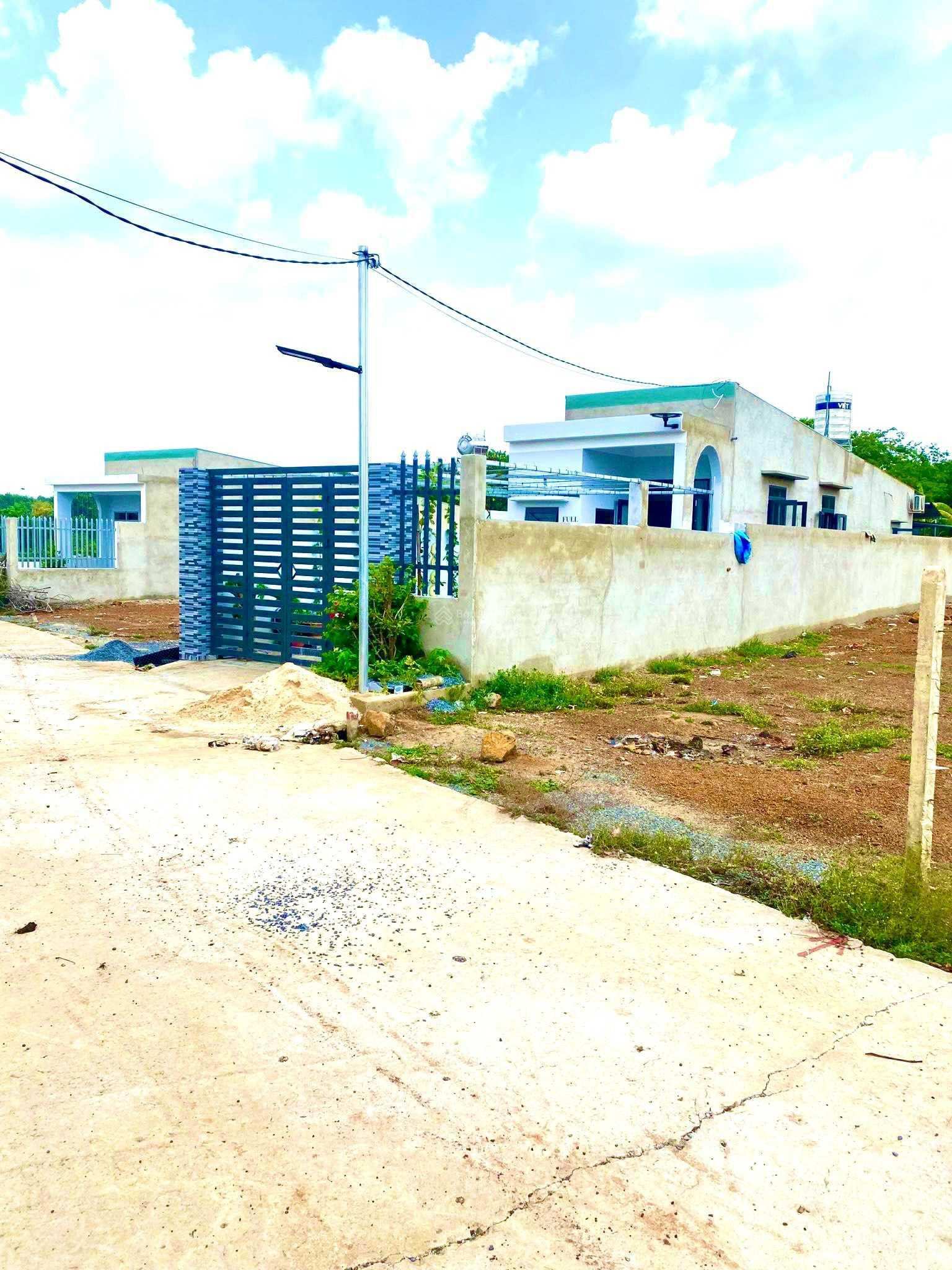 Bán nhà 200m² ngang 5m giá 290 triệu Phường An Lộc 0938889035