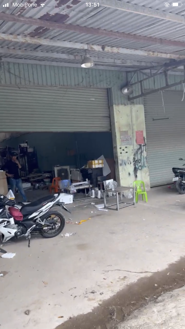 Mb kho xưởng cho thuê 450m2 gần ngã tư Ga, giáp GV