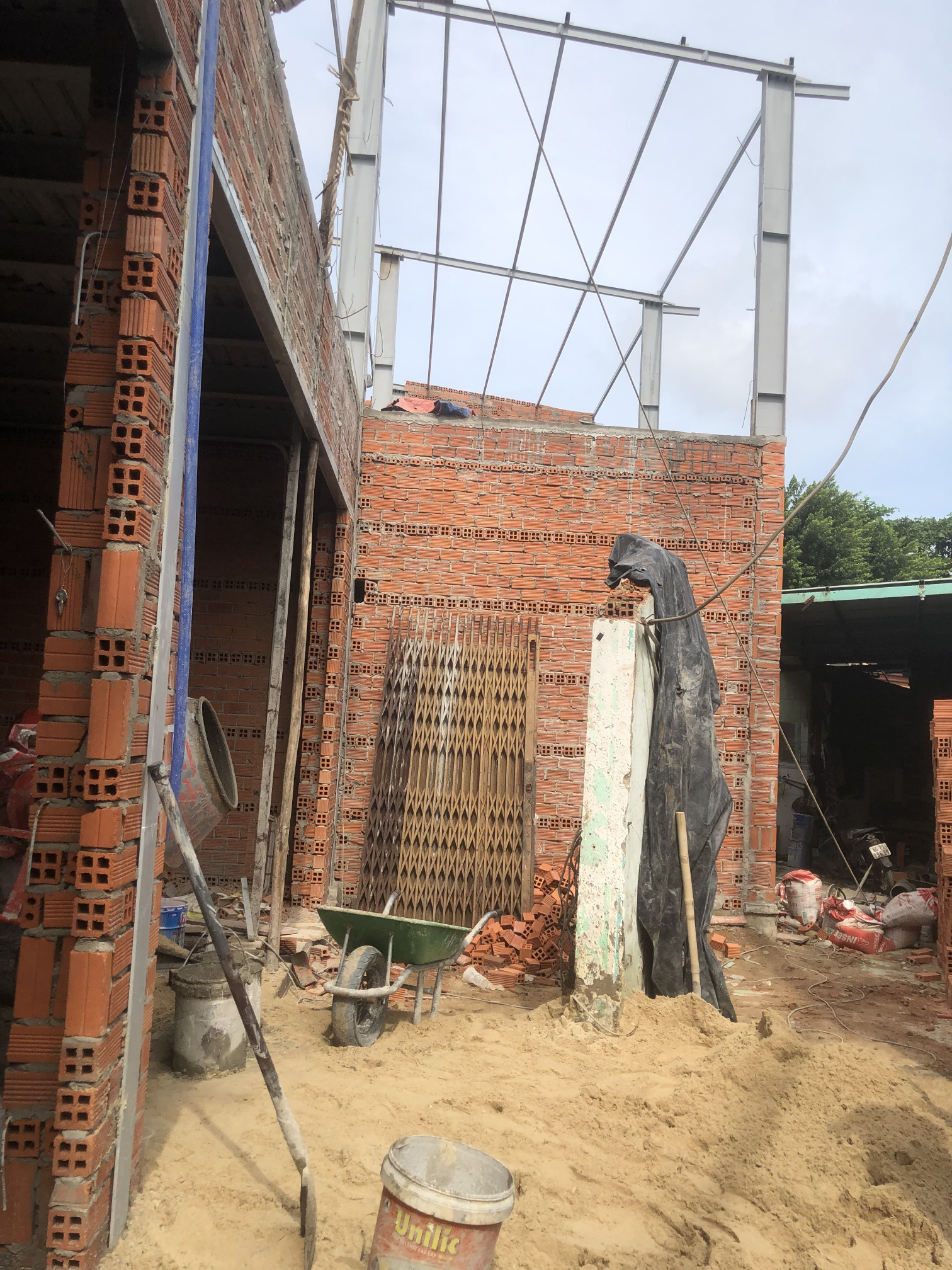Cho thuê Góc, 1 lầu, mặt tiền Hà Huy Giáp Quận 12