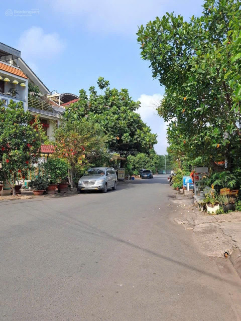 HÀNG NGỘP GIÁ RẺ ! Bán lô đất đẹp KDC Sông Giồng, An Phú, Quận 2, 120m2, Sổ riêng - Giá chỉ 6.9 TỶ