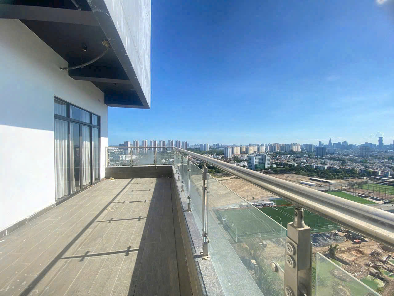 BDS HVL Cần bán gấp căn penthouse nằm mặt tiền đường Mai Chí Thọ, P. An Phú, Tp. Thủ Đức
