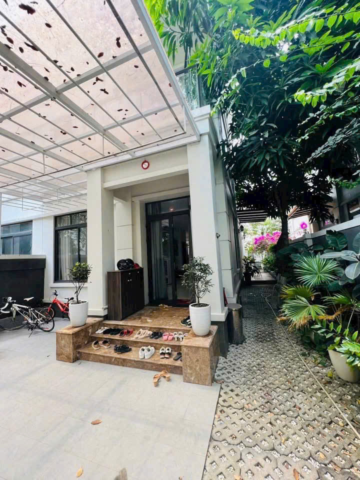 BDS HVL Cho thuê Biệt thự Lakeview City view nhìn hồ, 2 mặt tiền, nội thất đầy đủ
