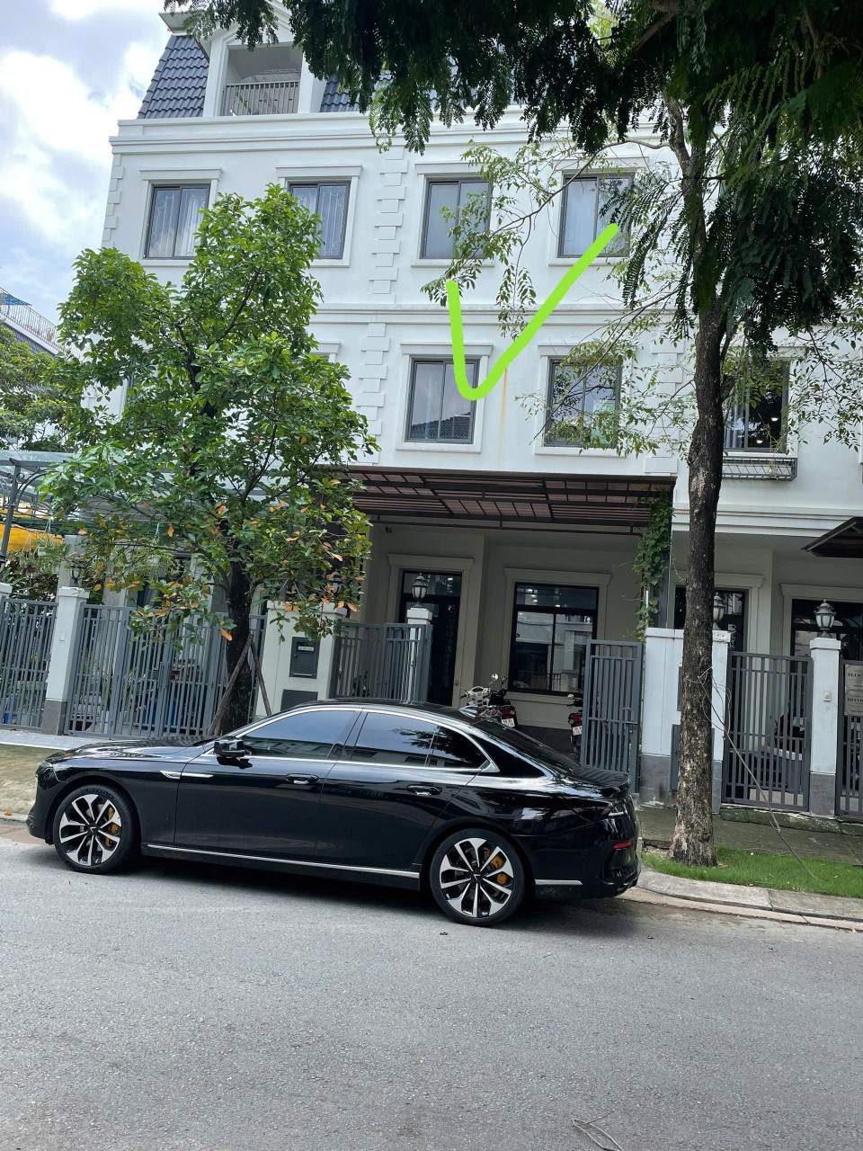 Bán nhà khu Đô thị Lakeview . Đường song Hành. P an phú Q2