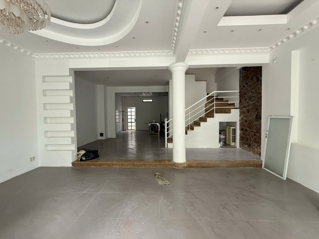 BDS HVL CHỦ GỬI: Cho thuê nhà phố 280C2 Lương Định Của