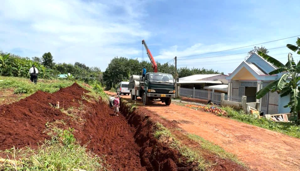 BÁN GẤP 1 CẶP 320M2 ĐẤT TRUNG TÂM ỦY BAN AN KHƯƠNG BÌNH PHƯỚC ĐÚNG 235 TRIỆU 1 SỔ
