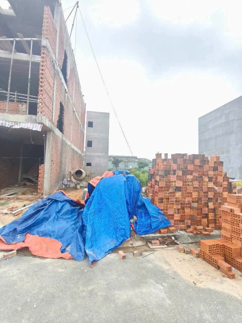 Bán đất gần vòng xoay an phú