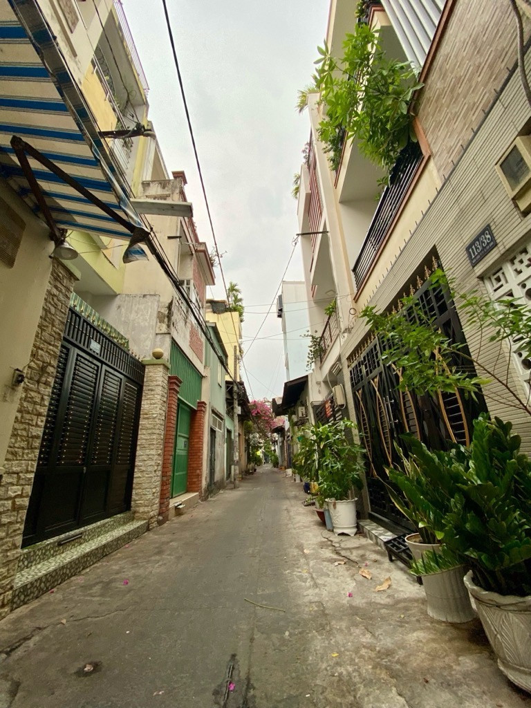 Bán nhà 2 Tầng HXH Năm Châu p11 Tân Bình