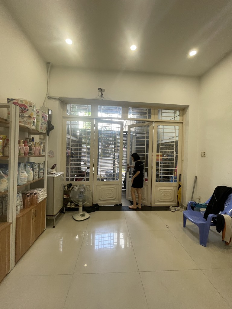 Nhà Mặt Tiền 4 Tầng, giá 13.5 tỷ Phường 12 , Tân Bình.
