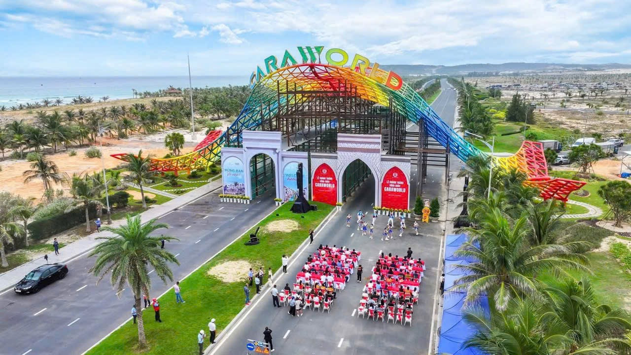 Dự án tại Caraworld Cam Ranh Ngày cạnh sân bay Cam Ranh 5km có đường Bờ biển Dài 5km