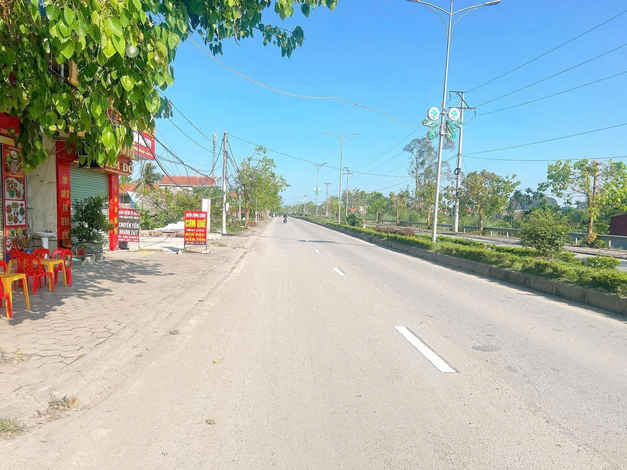 Bán đất 101,7m² ngang 5m . mặt đường đôi 26m. giá 1.85 tỷ Phường Bạch Đằng( Gia Minh). liên hệ 0362558882