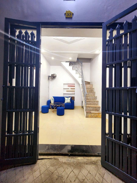 Bán nhà 25.3m² ngang 3m giá 3.7 tỷ Phường Bạch Mai
