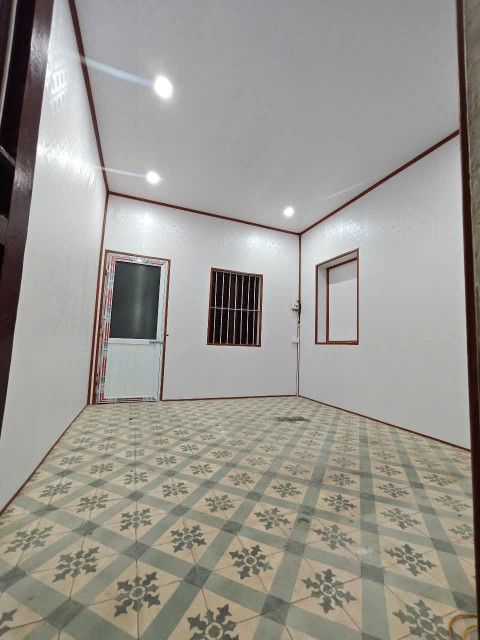 Cho thuê nhà riêng ngõ An Sơn, Đại La 3 tầng, 3 ngủ, 6.5 triệu