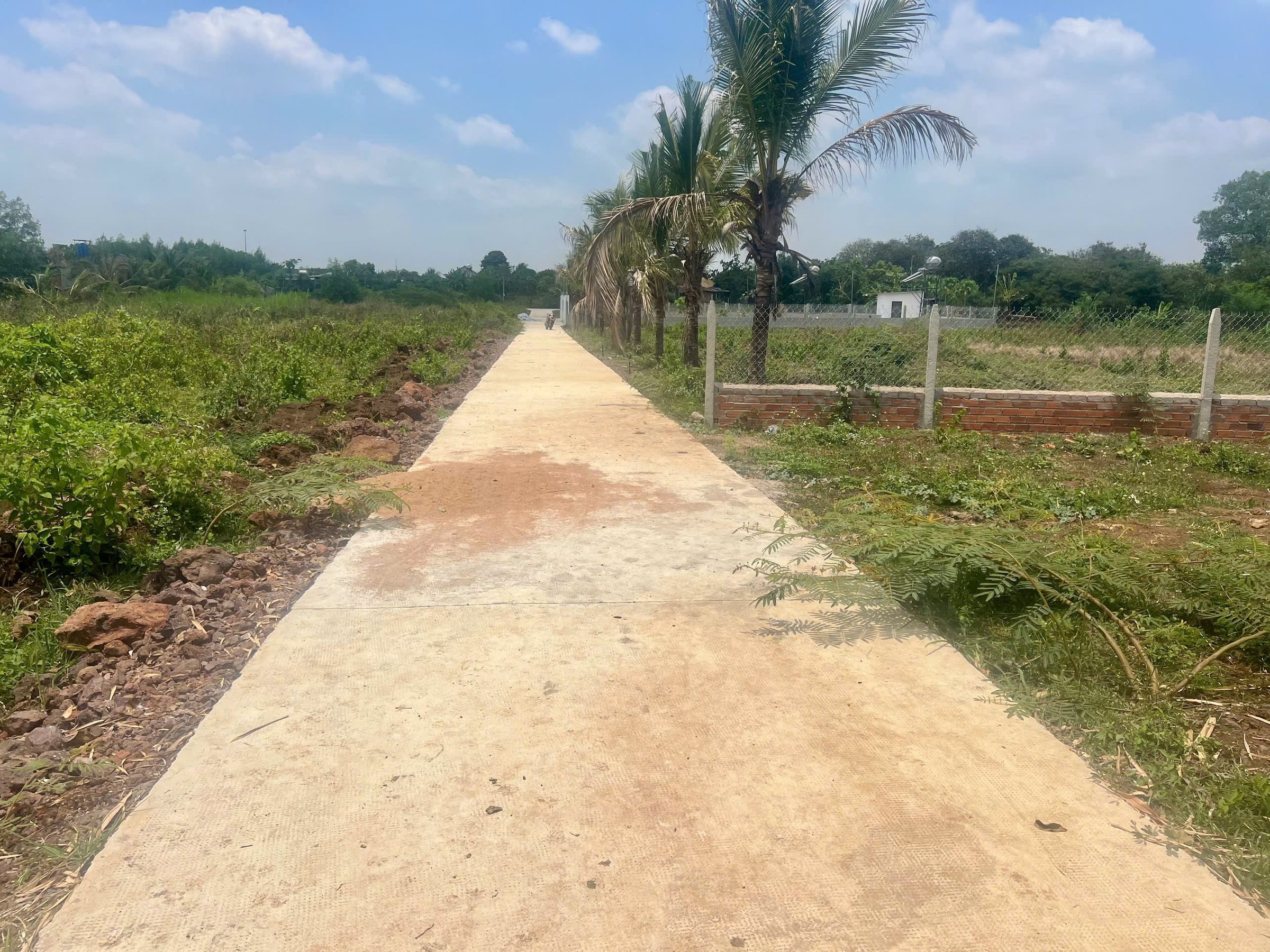 Bán đất 6736.9m² có sẵn 500m² thổ cư ngang 12m giá 750 triệu tại Phường Bảo Vinh
