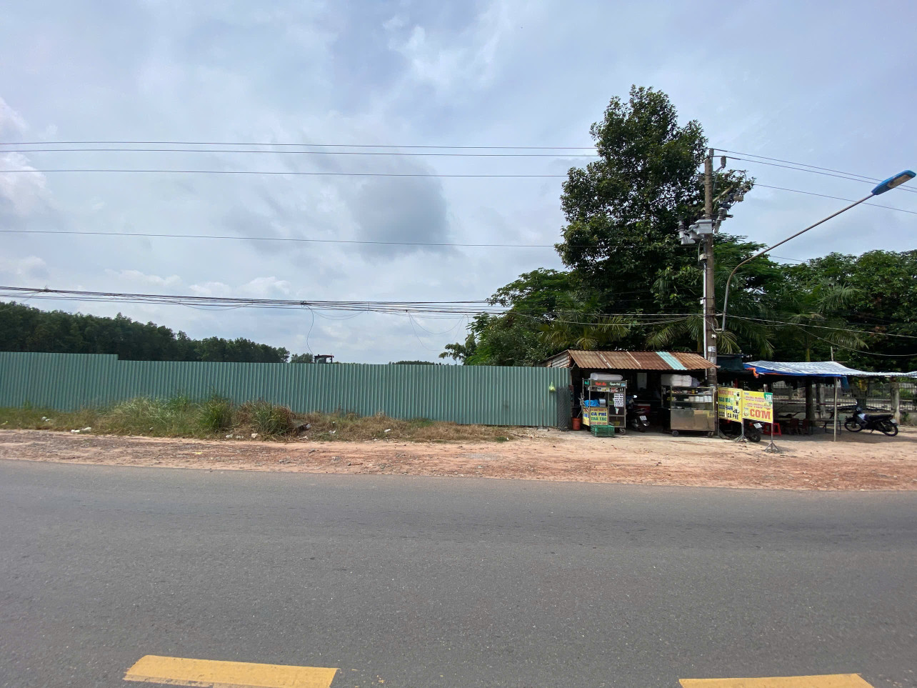 Bán đất 1298.5m² ngang 20m giá 6.2 tỷ Phường Bến Cát
