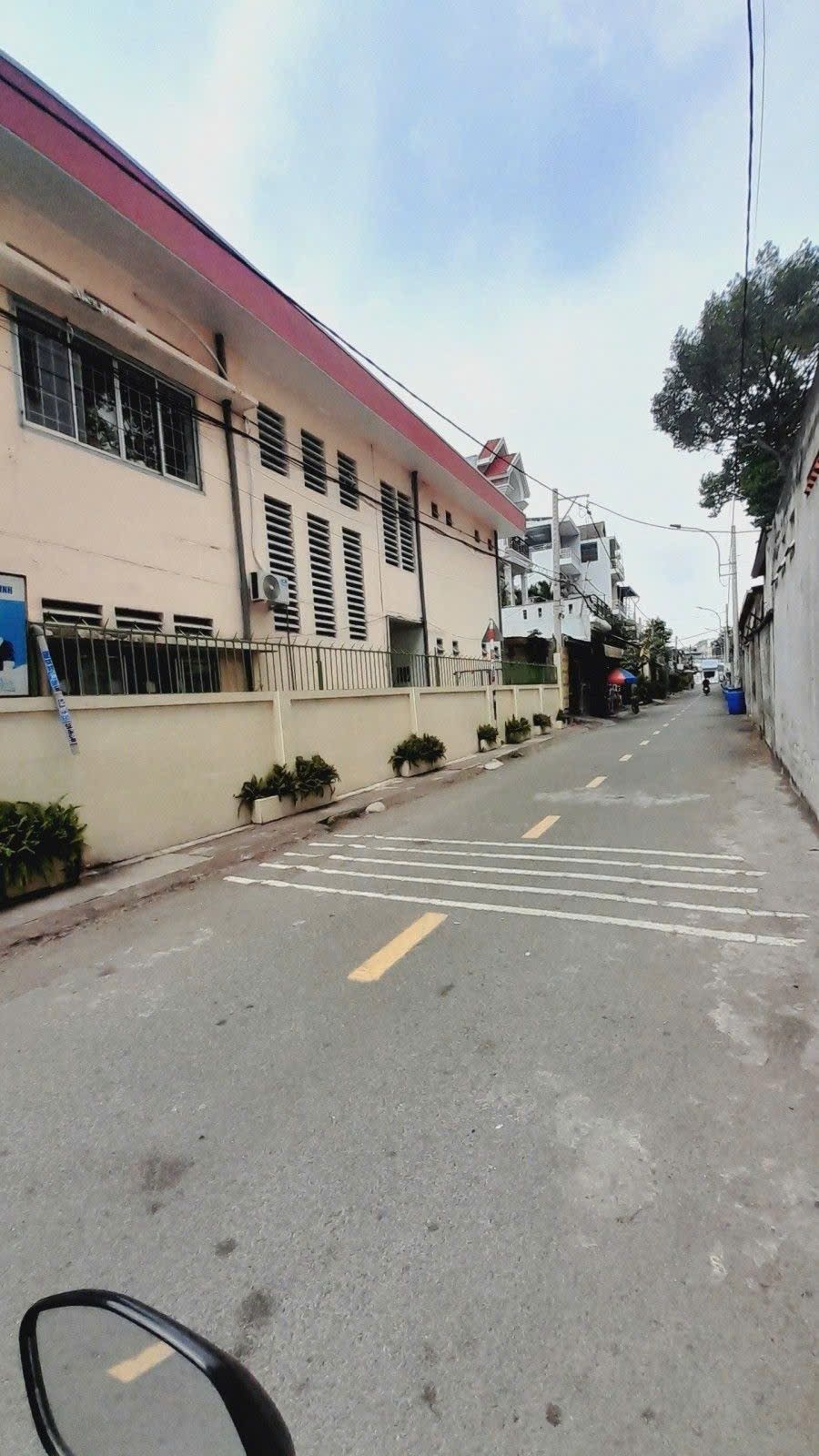 MẶT TIỀN  NGAY GIÁO XỨ KHIẾT TÂM - NHIỀU CHỖ ĐẬU Ô TÔ - DÂN KINH DOANH SẼ HIỂU GIÁ TRỊ