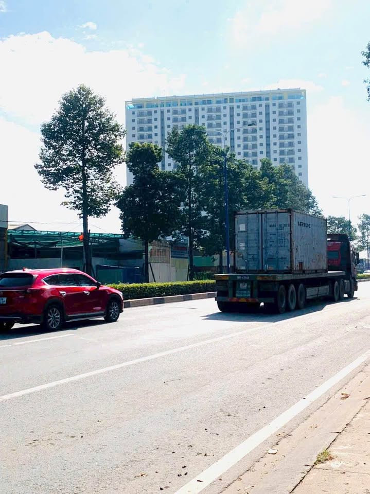Bán đất 531.6m² ngang 11m giá 11.5 tỷ Phường Bình Dương 0815422197