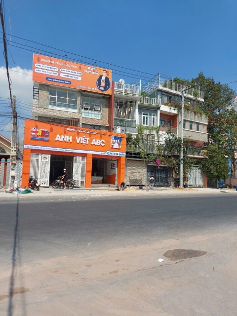 Bán nhà 142.9m² ngang 10m giá 7.9 tỷ Phường Bình Dương 0815422197