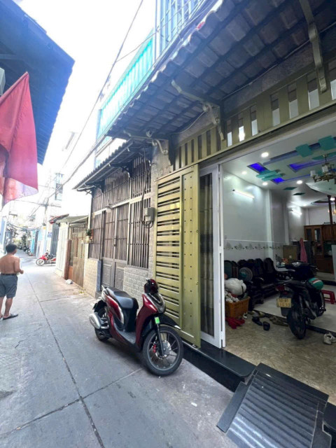 Bán gấp nhà 3 tầng Đ, SỐ 13A Bình Tân