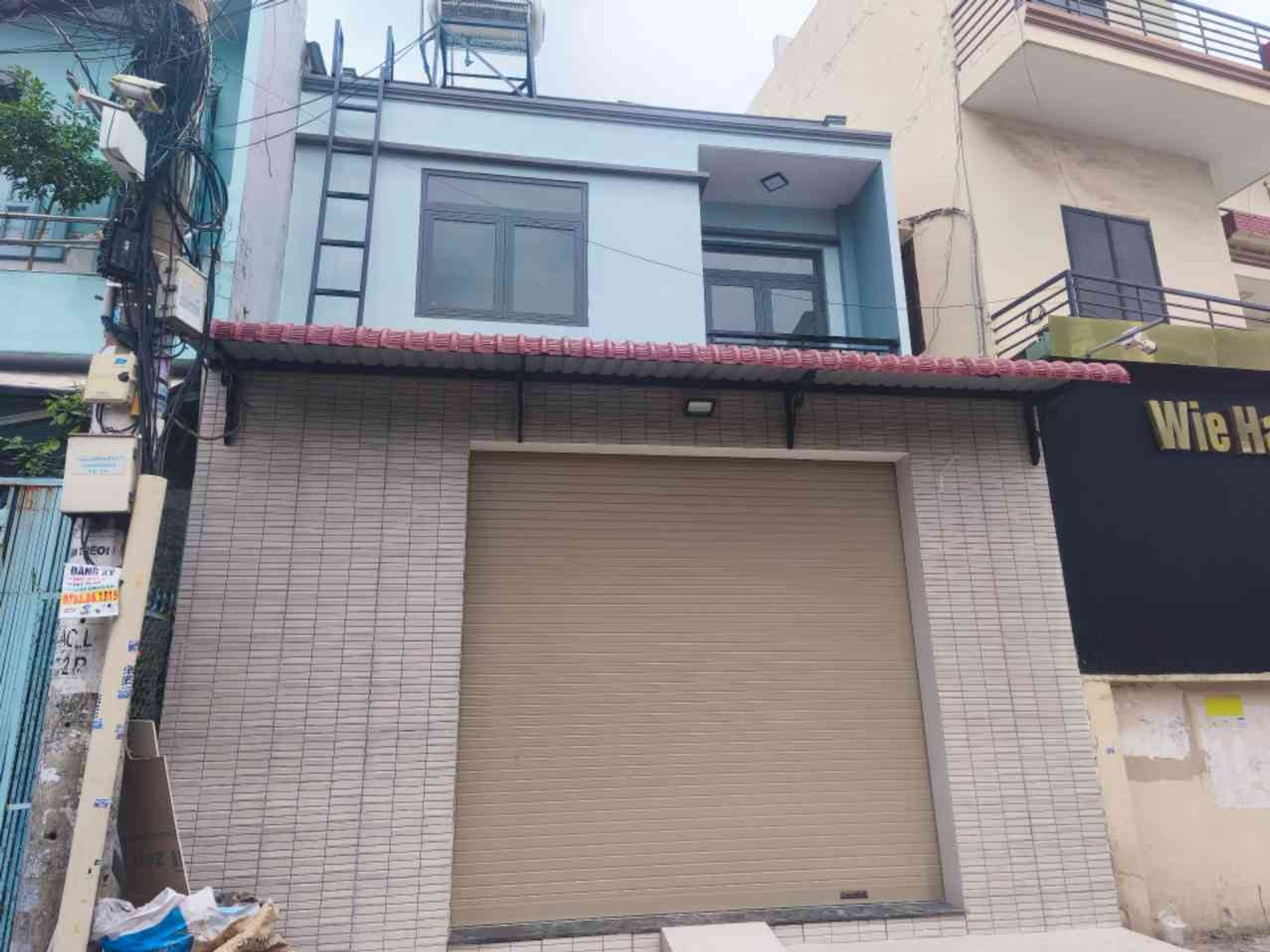 NHÀ 2 TẦNG MẶT TIỀN ĐƯỜNG MỚI XÂY - ĐƯỜNG NHỰA 2 XE TẢI TRÁNH, KINH DOANH TUYỆT VỜI -