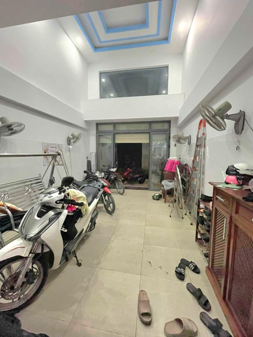 Bán nhà 5 tầng 4.1×15m đường số 8 Phường Bình Hưng Hoà B Quận Bình Tân