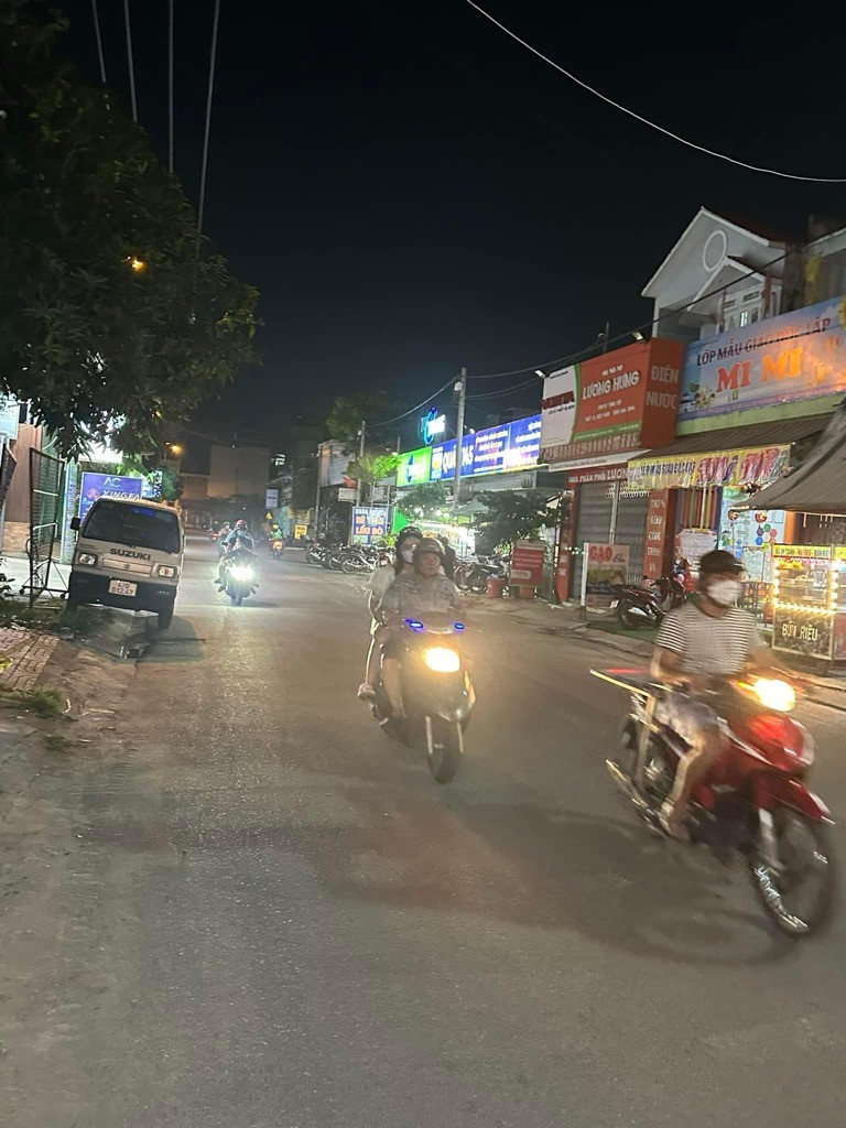 Bán nhà 4 Tầng Mặt Đường Số,10 Bình Hưng Hòa Bình Tân