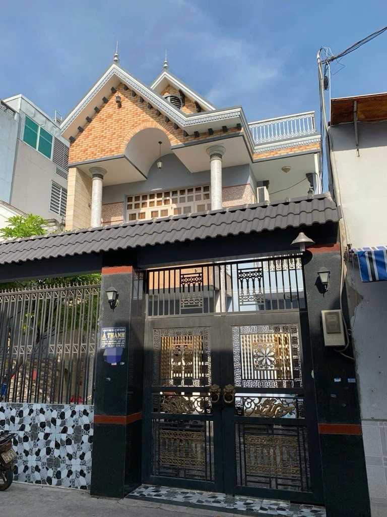 Bán Biệt Thự 3 Tầng, ngang 7m giá 12.5 tỷ Phường Bình Hưng Hòa
