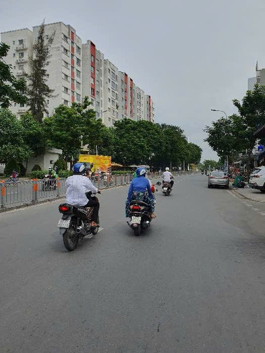 Bán nhà mặt tiền 4 tầng 100m²  đường số 8 Bình Tân