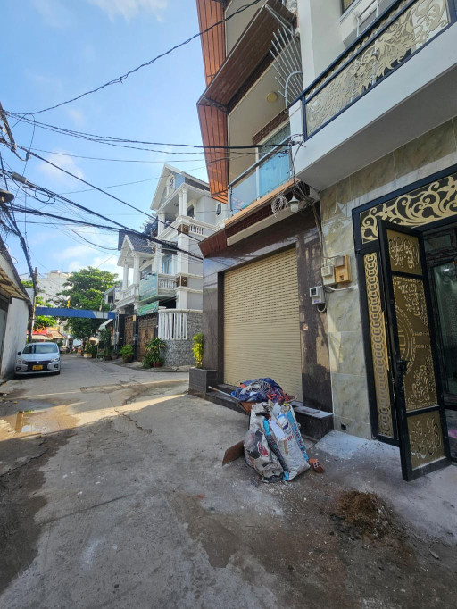 Bán nhà 60m² ngang 4m giá 7.7 tỷ tại Phường Bình Hưng Hòa Quận Bình Tân
