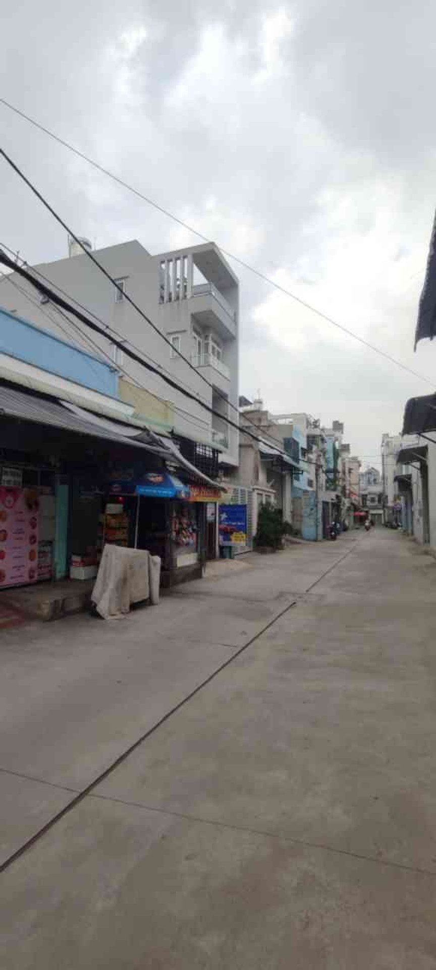 BÁN NHÀ BÌNH TÂN - HẺM XE TẢI - NGAN 5M DÀI 20M - 3TẦNG BTCT - SHR NỞ HẬU TÀI LỘC HOÀNG CÔNG ĐỦ