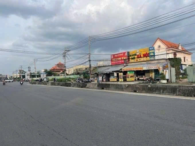 BDS  HVL Đất Quận 2 cho thuê or bán