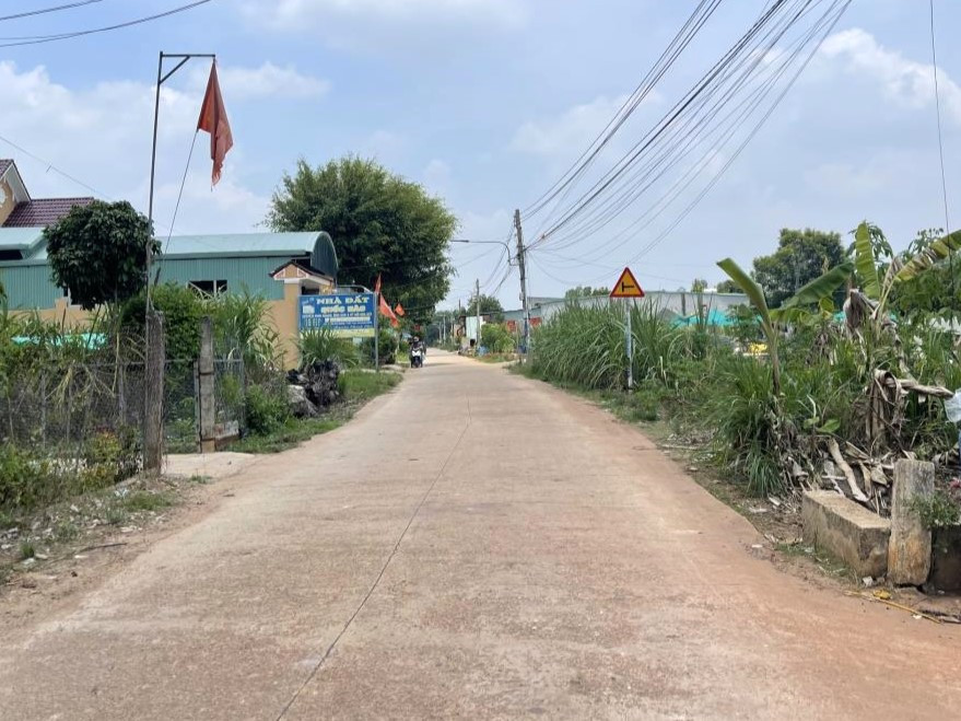 Bán đất ngay trung tâm BÌnh Long, dân đông