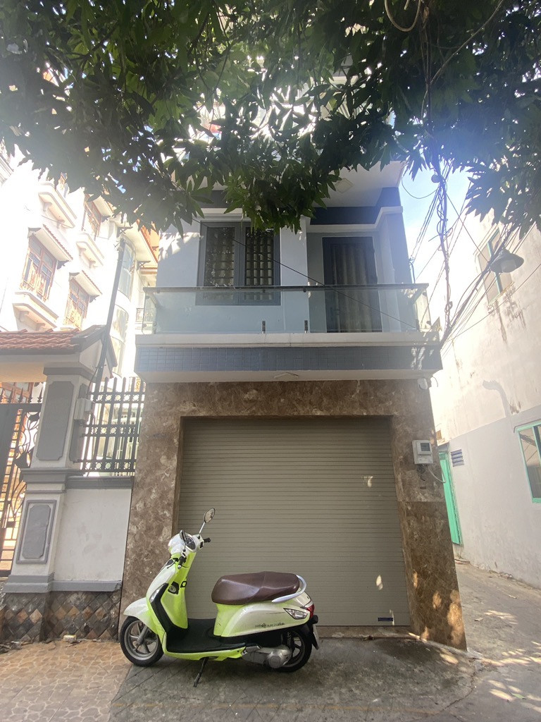 Nguyễn Văn Luông, Phường 10, Quận 6, DT 44m2 (3,7x12) Nhà Đẹp 3 Tầng BTCT, Hẻm Xe Hơi, Khu An Ninh - SHR, Nhỉnh 6 Tỷ Còn TL