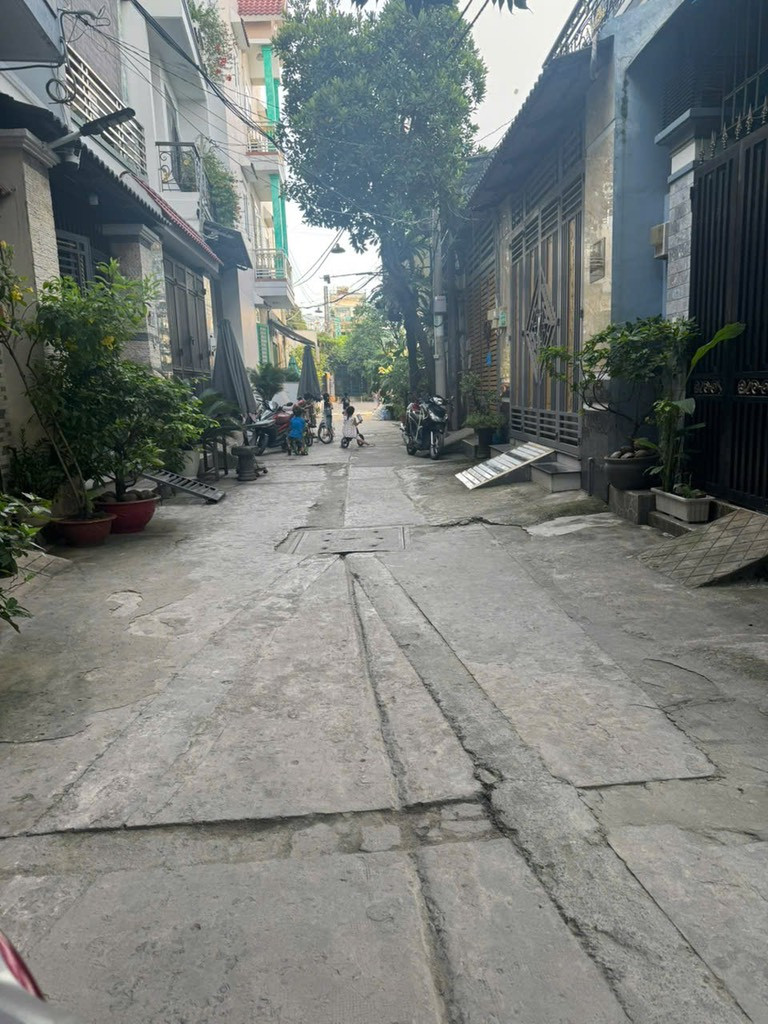 Bán đất 150m² 2 Mặt HXH liên khu 5-6 Bình Tân