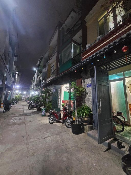 Bán nhà 64m² ngang 5m giá 5.65 tỷ Phường Bình Tân
