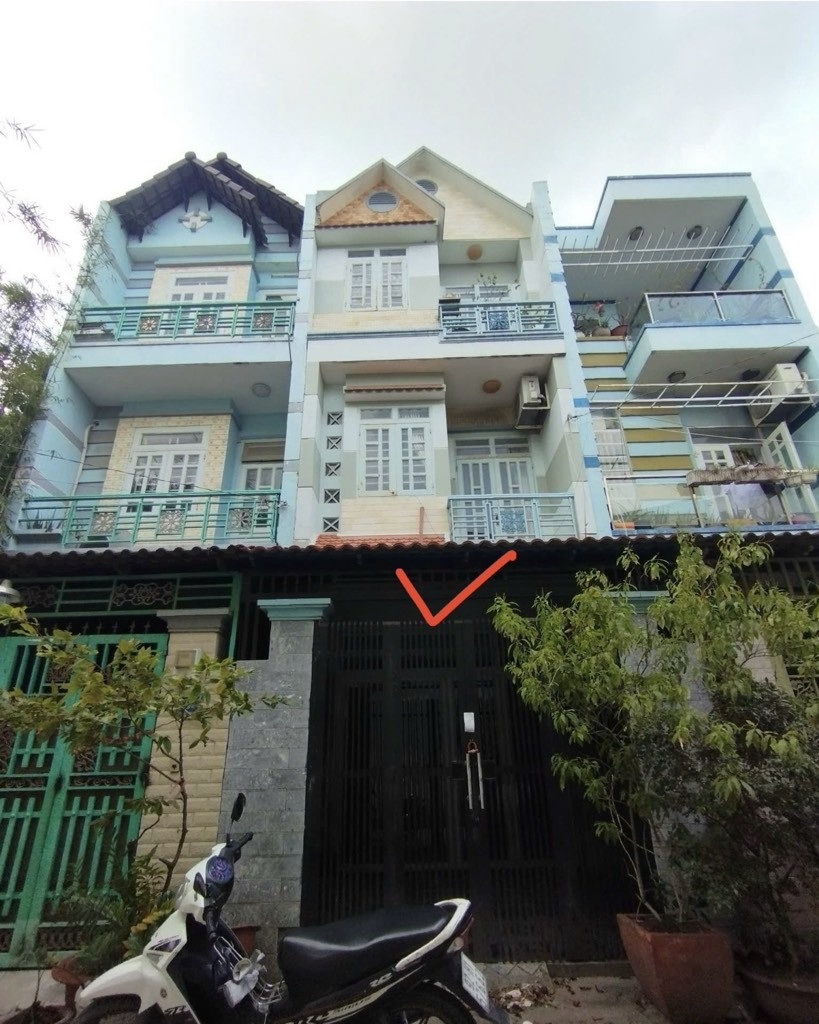 Bán nhà 3 Tầng Hẻm ôtô 6m giá 5.1 tỷ Bình Tân